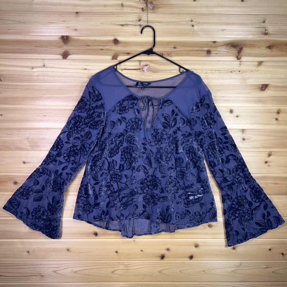 Buffalo David Bitton Blouse Womens Small Blue Floral Bell Sleeve Tie Neck Shirt